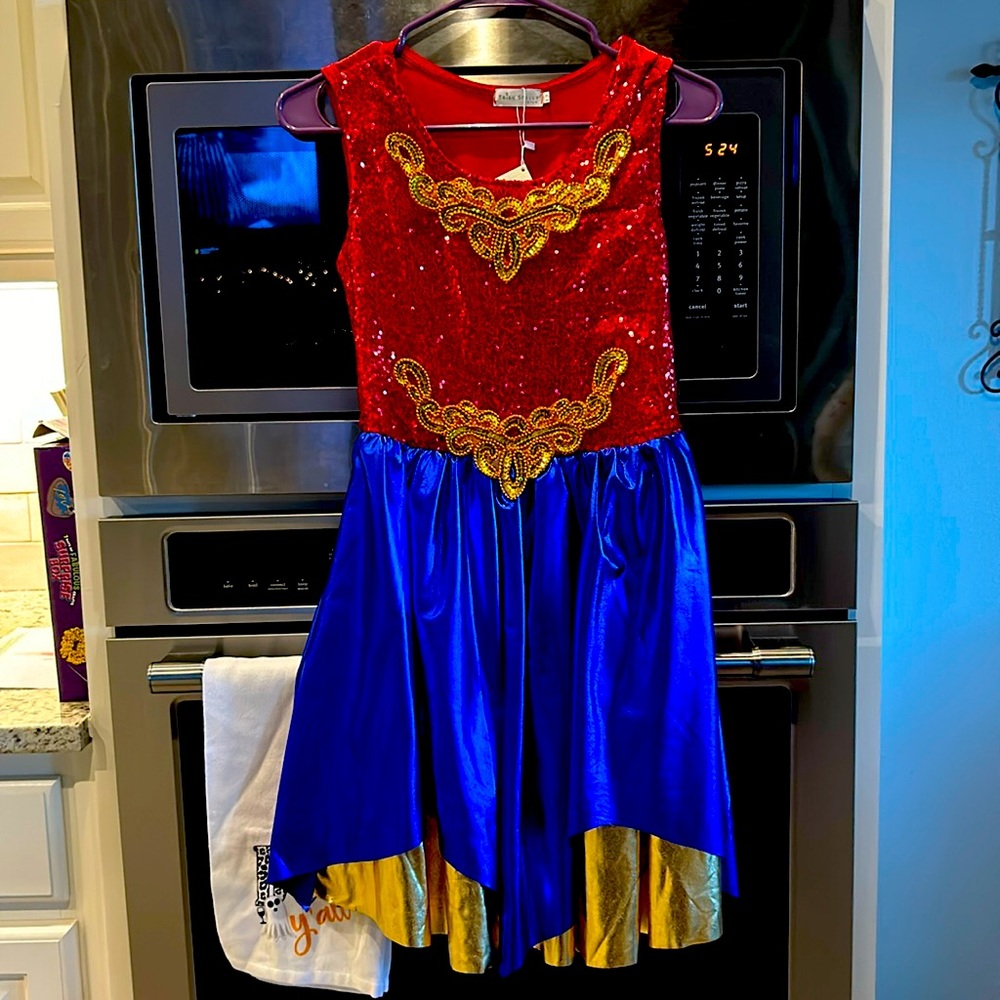NWT Trish Scully Girl’s Wonder Woman Halloween Costume Size 12